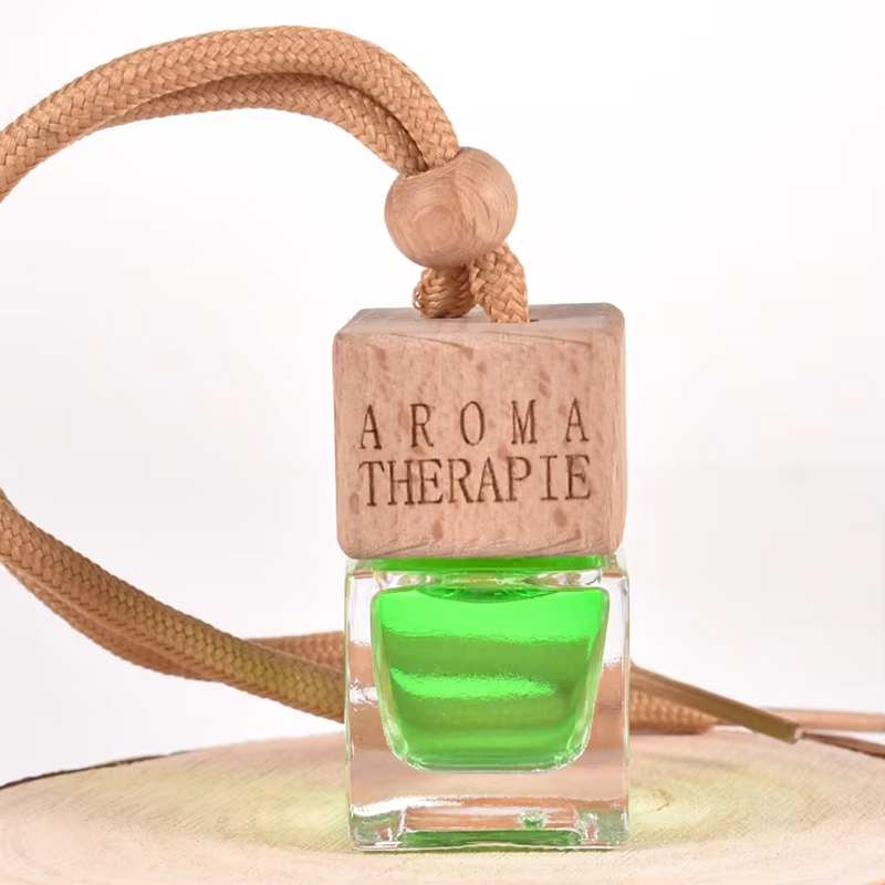 Автомобильный подвесной диффузор емкостью 7 мл