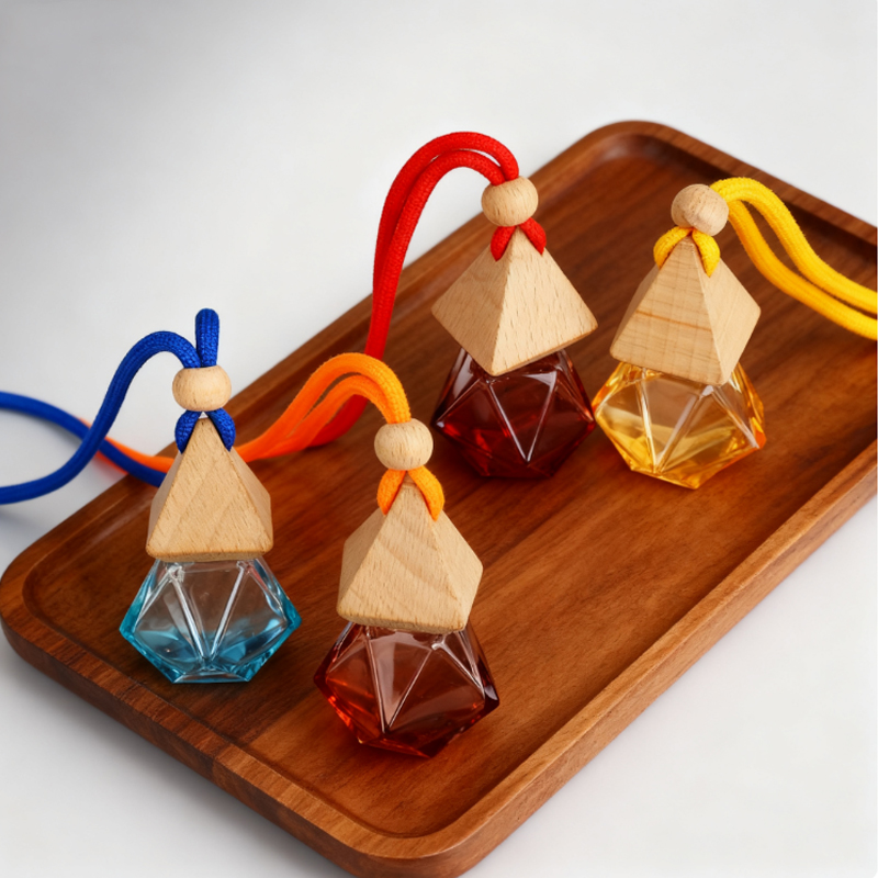 Оптовая продажа в форме ромба 8 мл Подвесной парфюмерный автомобильный диффузор Пустой автомобильный освежитель воздуха Стеклянная бутылка для духов