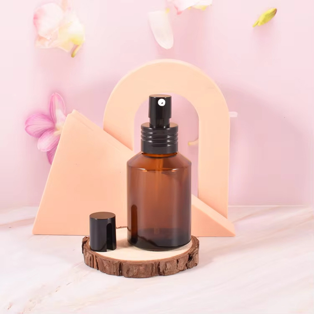 Новейший дизайн Янтарная косметика 15 мл 30 мл 60 мл 100 мл 200 мл Бутылка лосьона с насосом