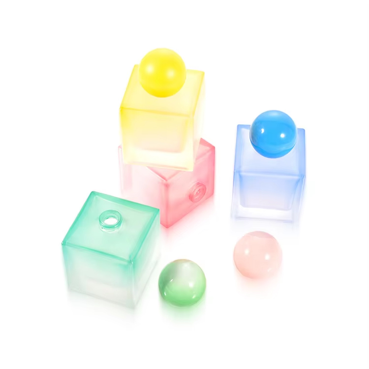 Многоразовый флакон для духов из матового сине-зеленого стекла емкостью 50 мл