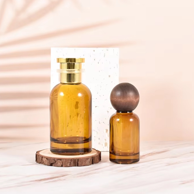 Оптовый логотип 30 мл 50 мл 100 мл Янтарные круглые пустые стеклянные флаконы для духов с деревянной крышкой