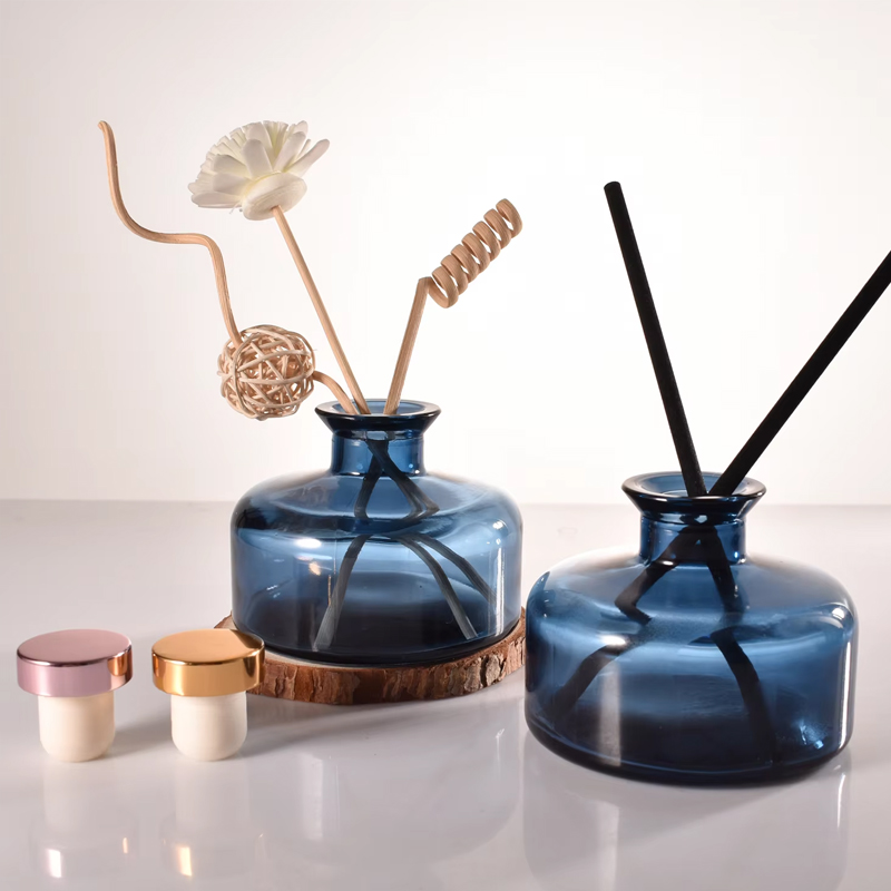 Дизайнерский диффузор с ароматом французской синей комнаты, 200 мл, стеклянная бутылка